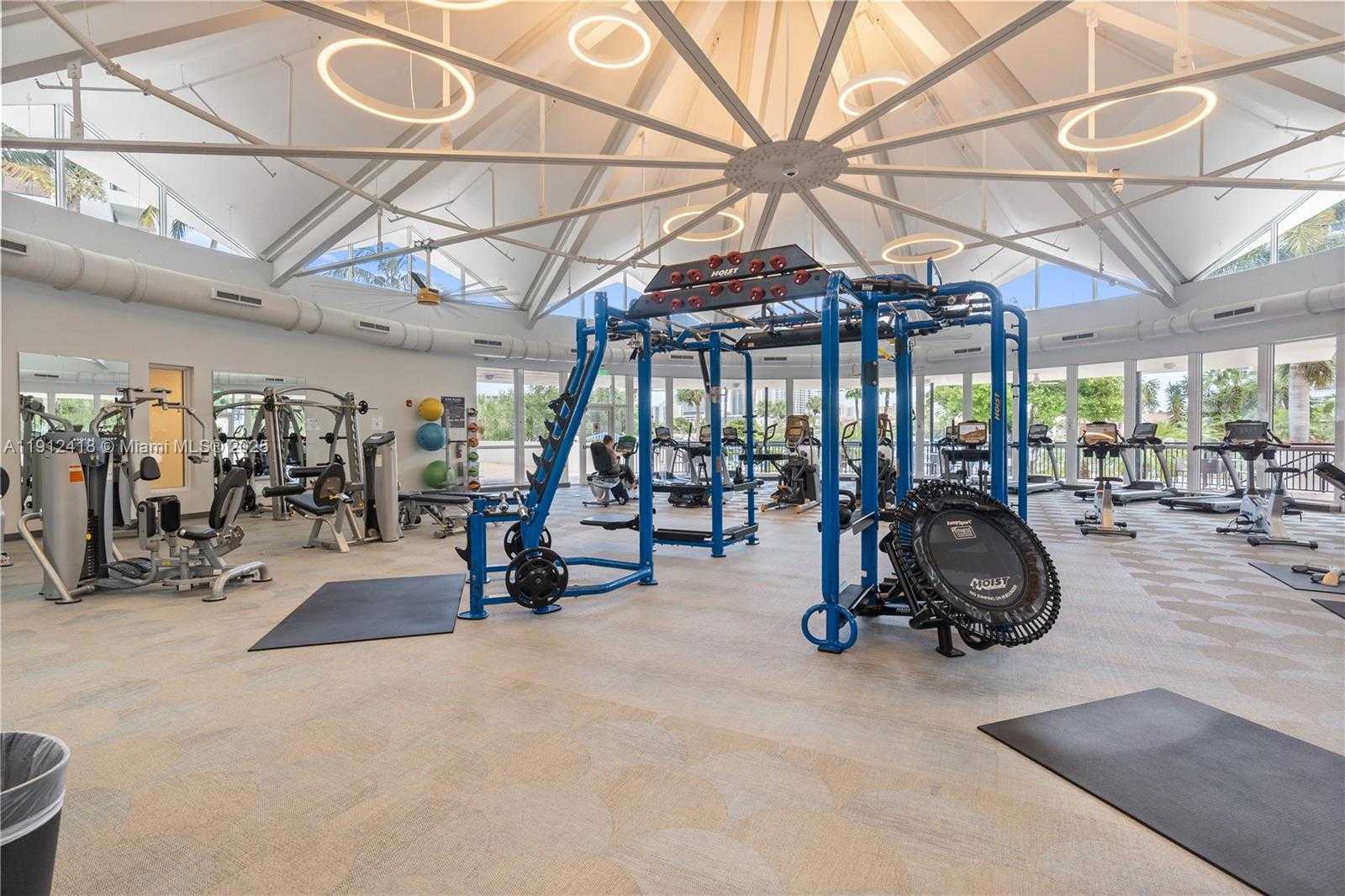 Small Image of 2500 PARKVIEW DR #1604, Hallandale Beach Number 25