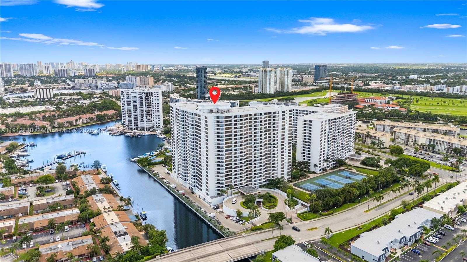 Small Image of 2500 PARKVIEW DR #1604, Hallandale Beach Number 29
