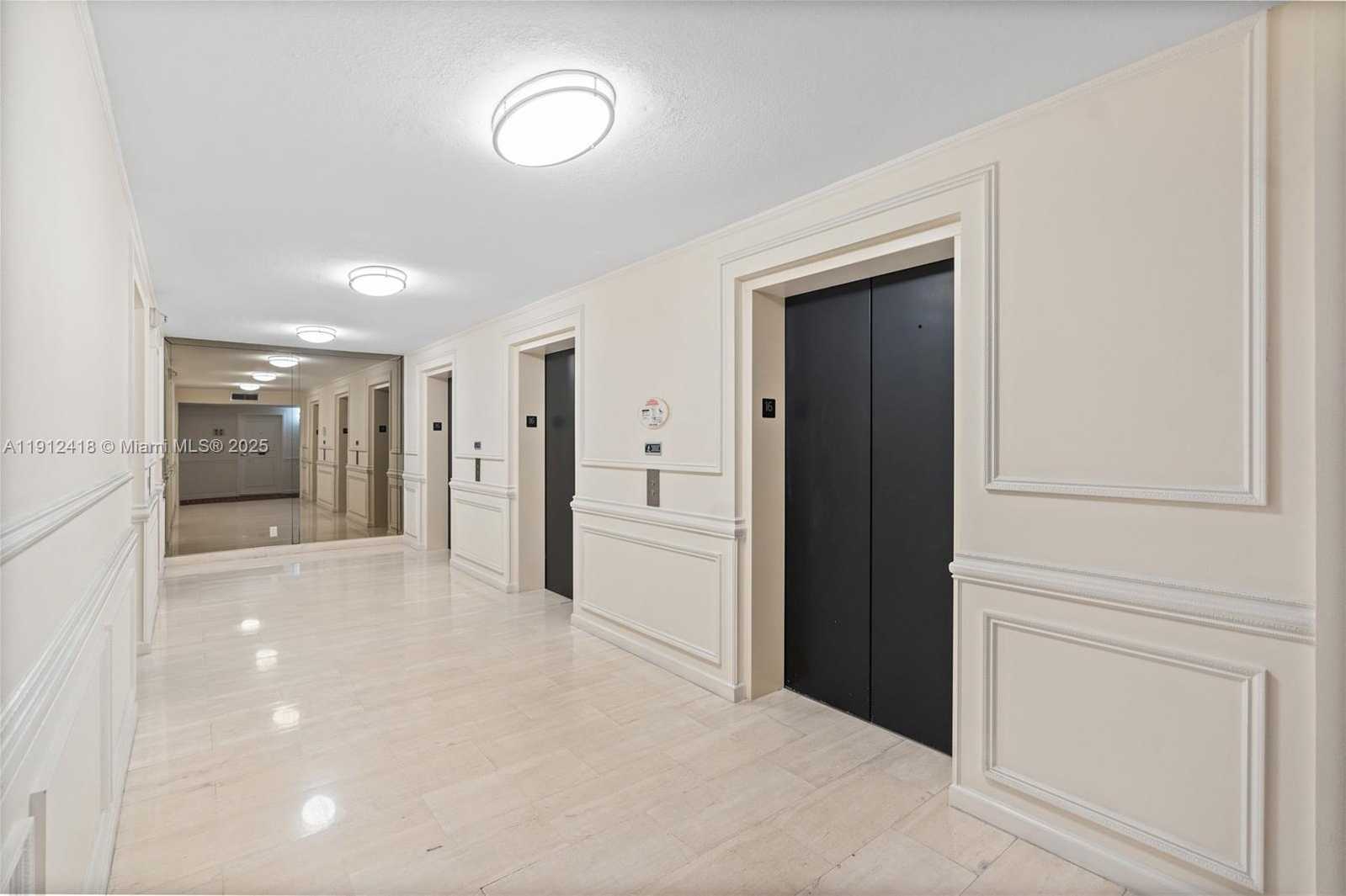 Small Image of 2500 PARKVIEW DR #1604, Hallandale Beach Number 3