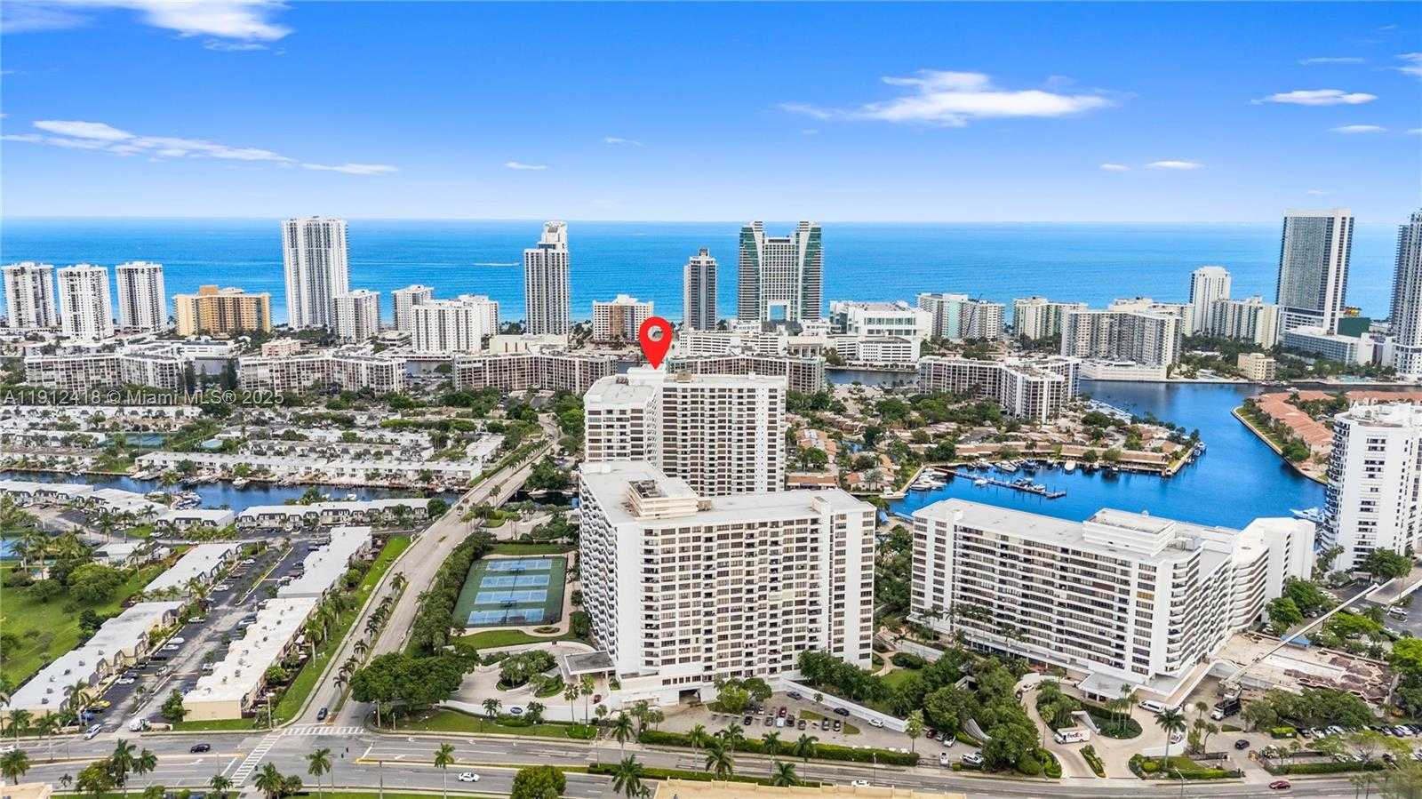 Small Image of 2500 PARKVIEW DR #1604, Hallandale Beach Number 32