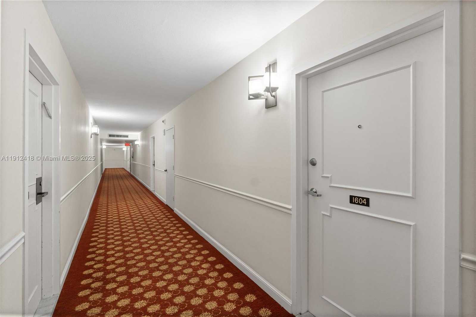 Small Image of 2500 PARKVIEW DR #1604, Hallandale Beach Number 4