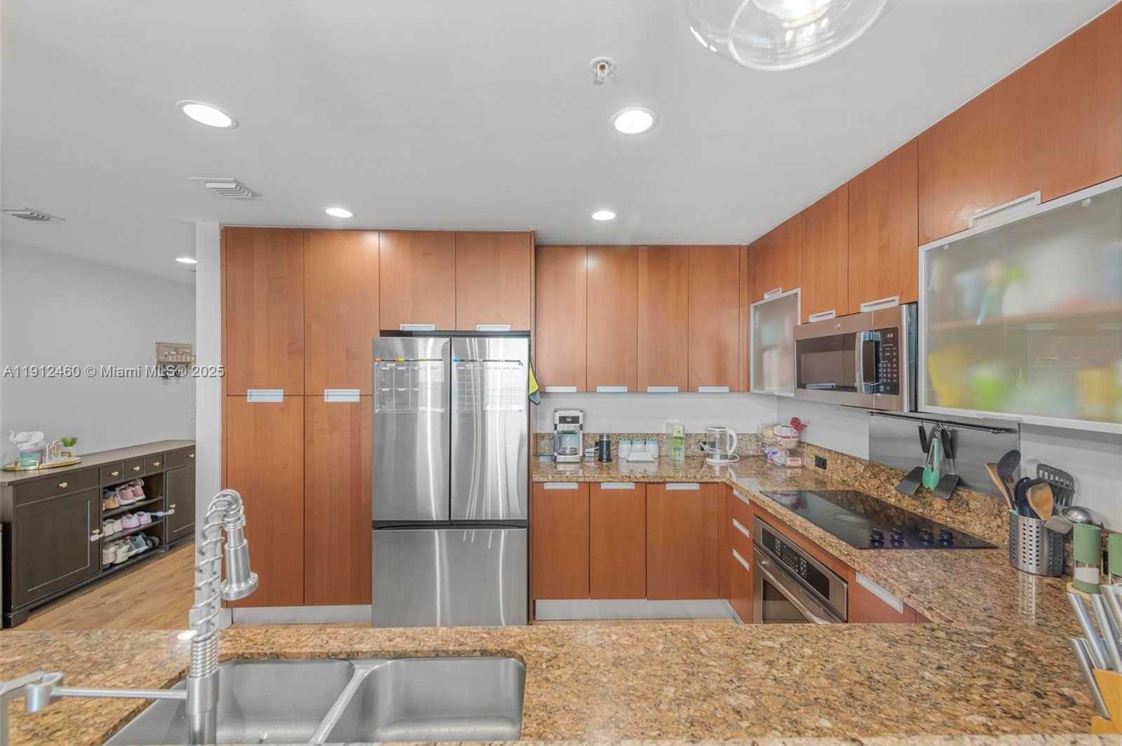 Small Image of 7901 HISPANOLA AVE #603, North Bay Village Number 10