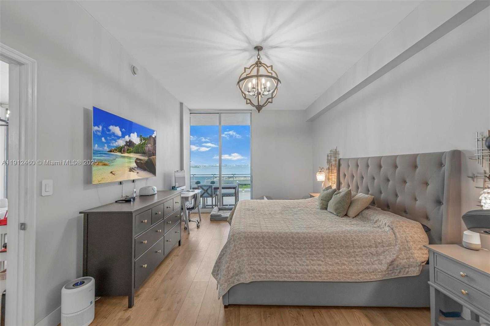 Small Image of 7901 HISPANOLA AVE #603, North Bay Village Number 17