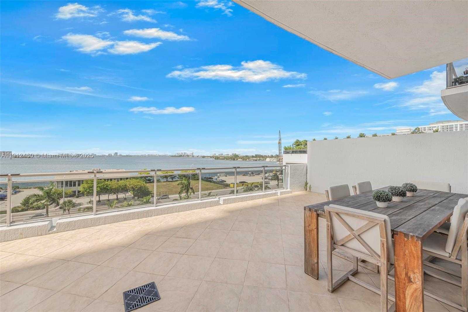 Small Image of 7901 HISPANOLA AVE #603, North Bay Village Number 25