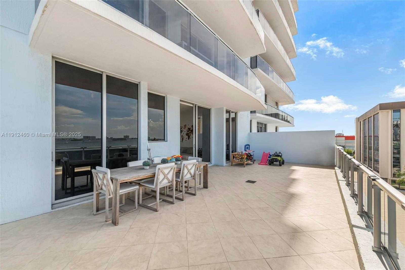 Small Image of 7901 HISPANOLA AVE #603, North Bay Village Number 27