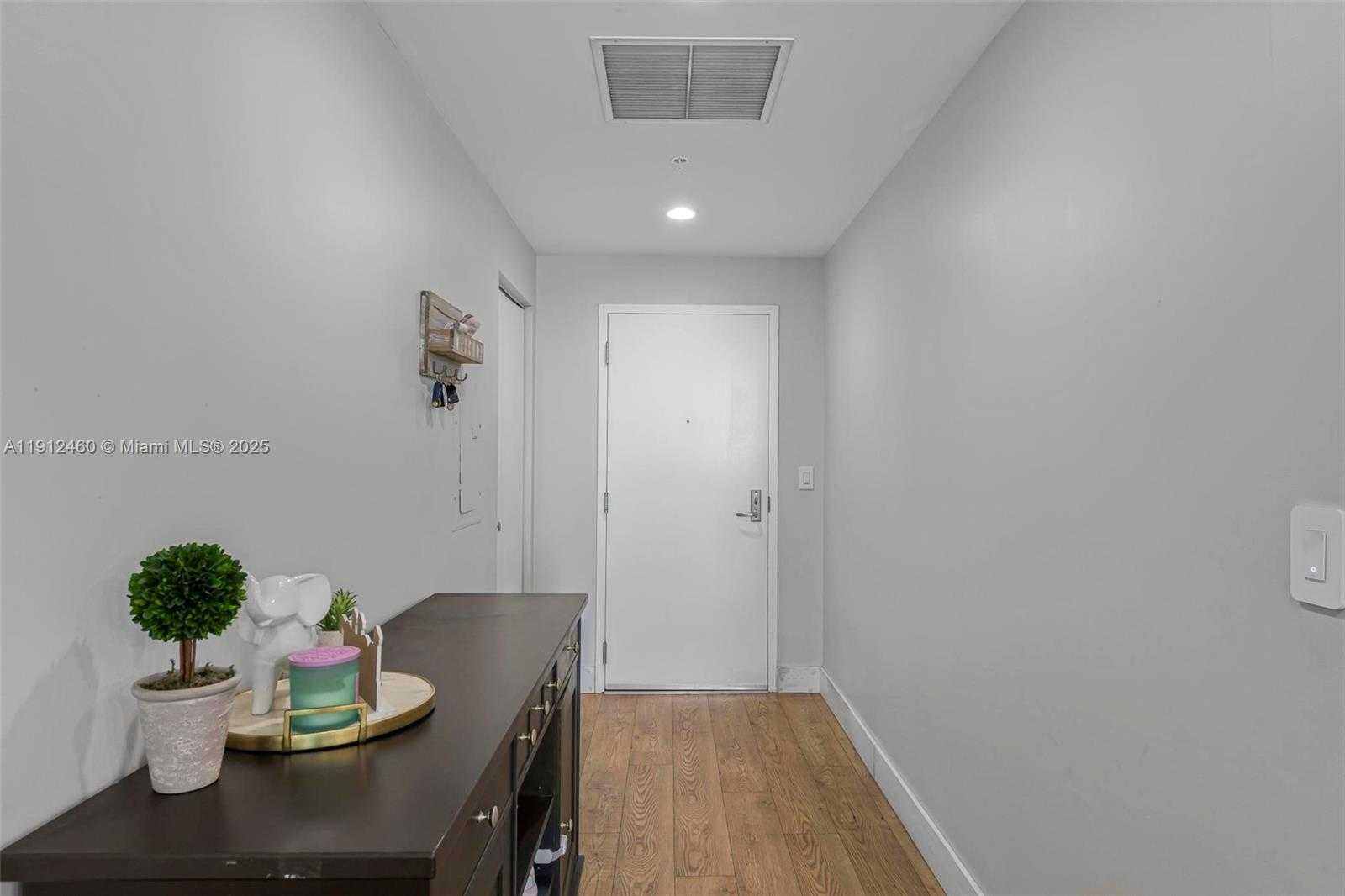 Small Image of 7901 HISPANOLA AVE #603, North Bay Village Number 5