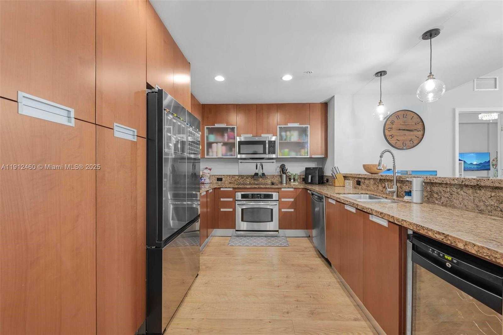 Small Image of 7901 HISPANOLA AVE #603, North Bay Village Number 8