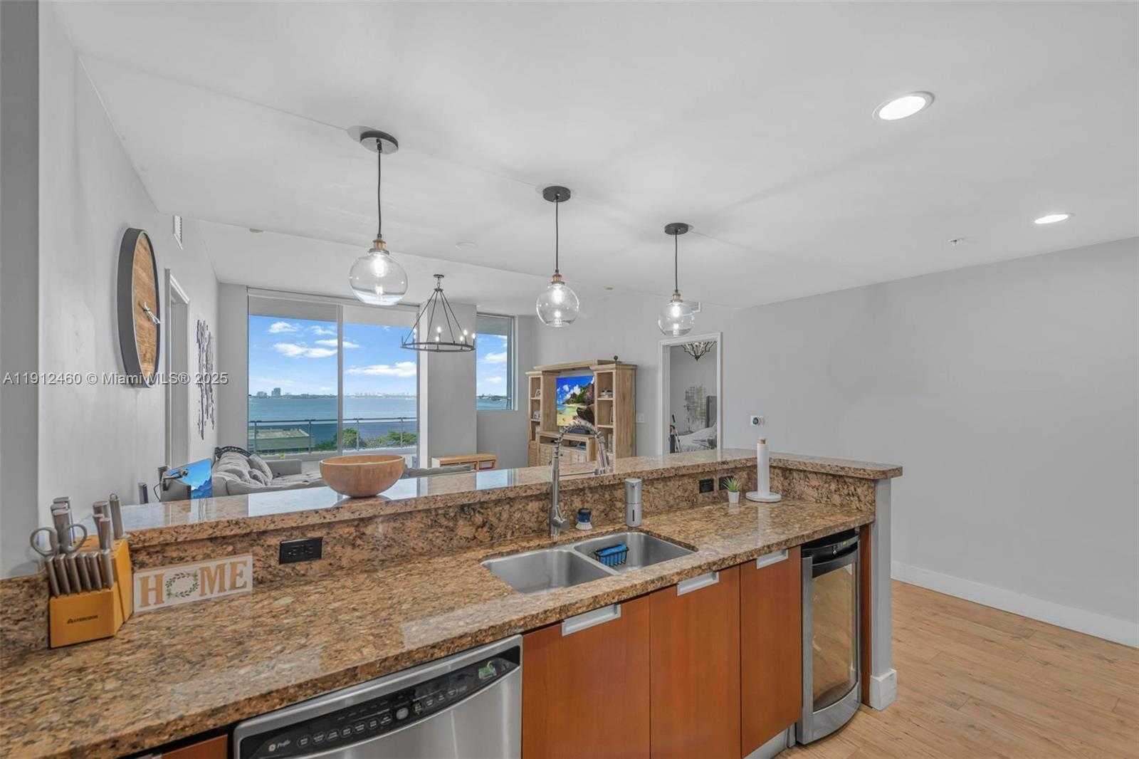 Small Image of 7901 HISPANOLA AVE #603, North Bay Village Number 9