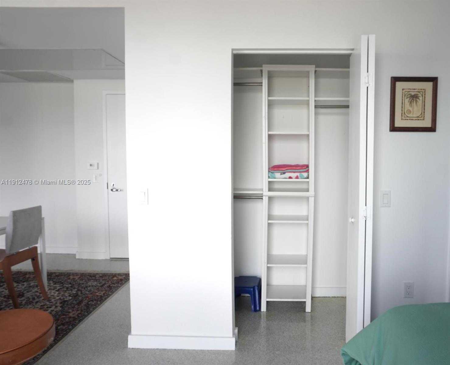 Small Image of 151 SOUTH EAST 1ST ST #3304, Miami Number 13