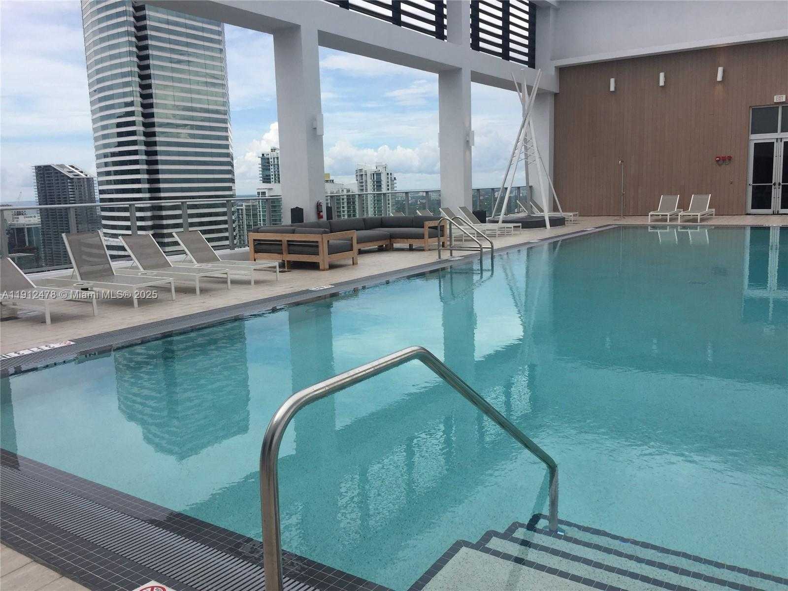 Small Image of 151 SOUTH EAST 1ST ST #3304, Miami Number 23