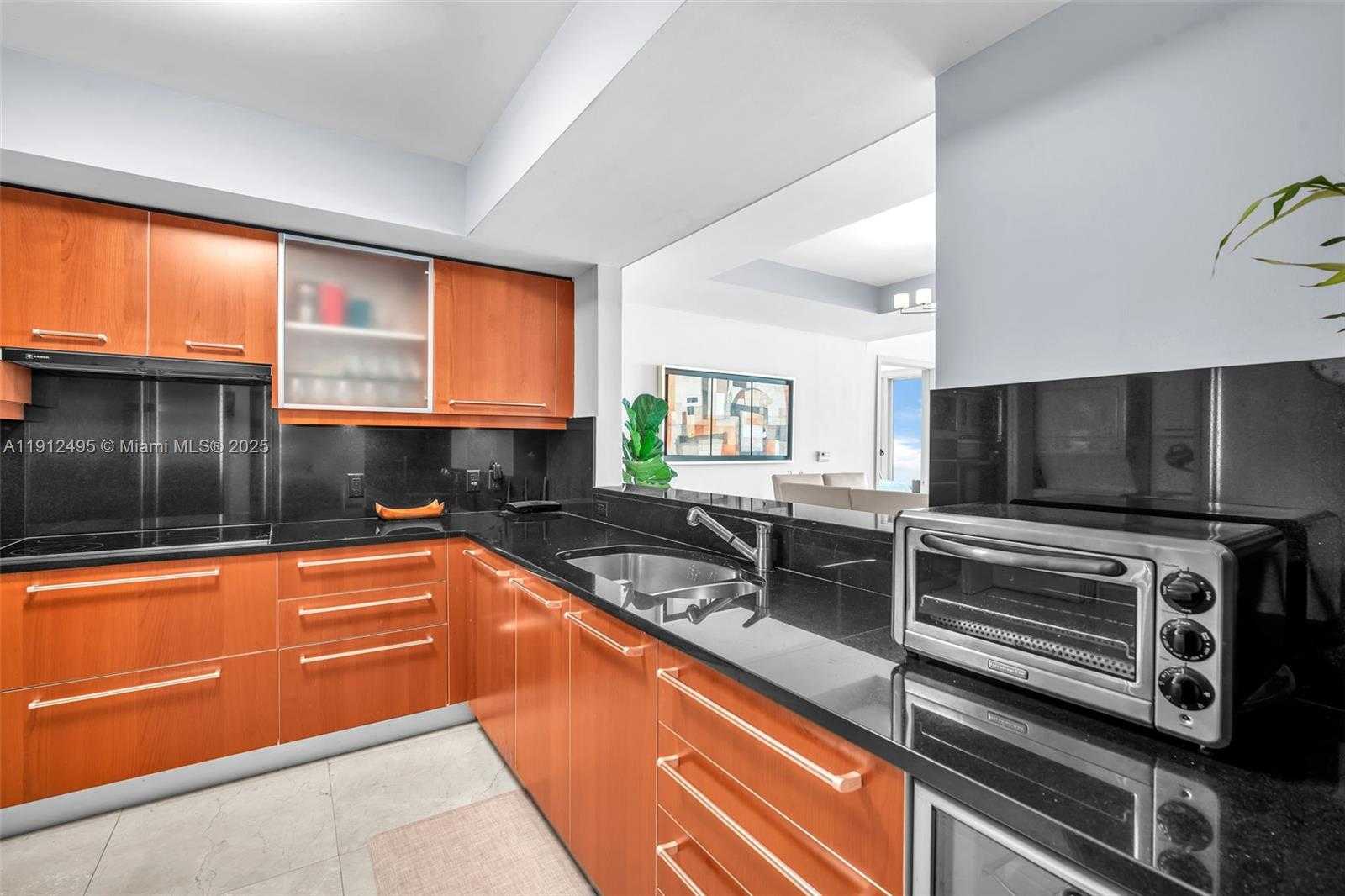 Small Image of 1331 BRICKELL BAY DR #3609, Miami Number 29