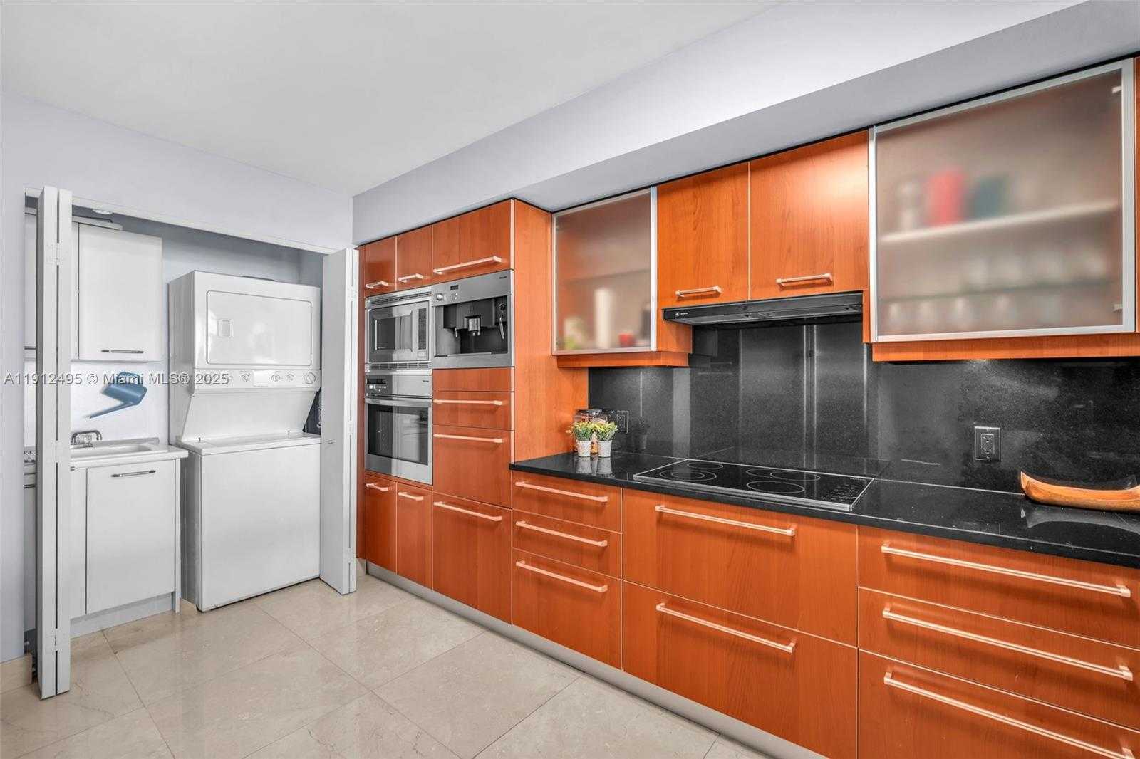 Small Image of 1331 BRICKELL BAY DR #3609, Miami Number 33