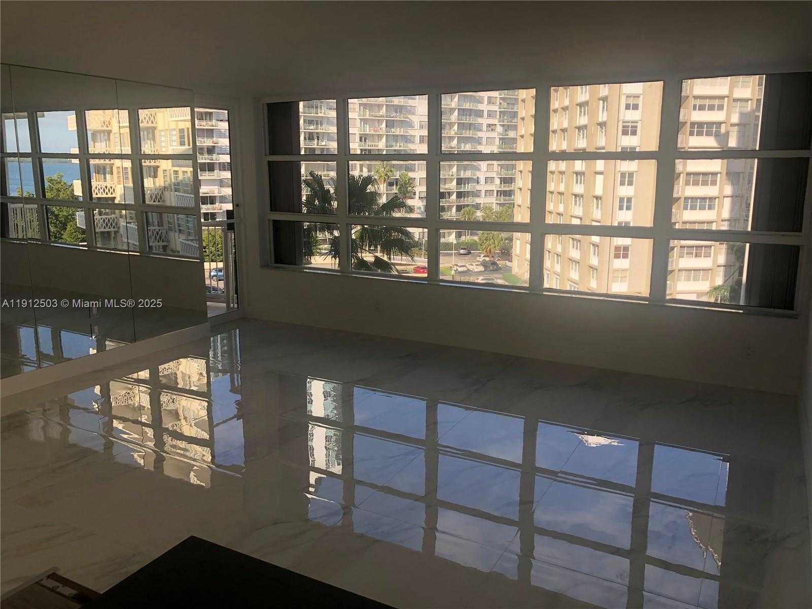 Small Image of 1440 BRICKELL BAY DR #709, Miami Number 10