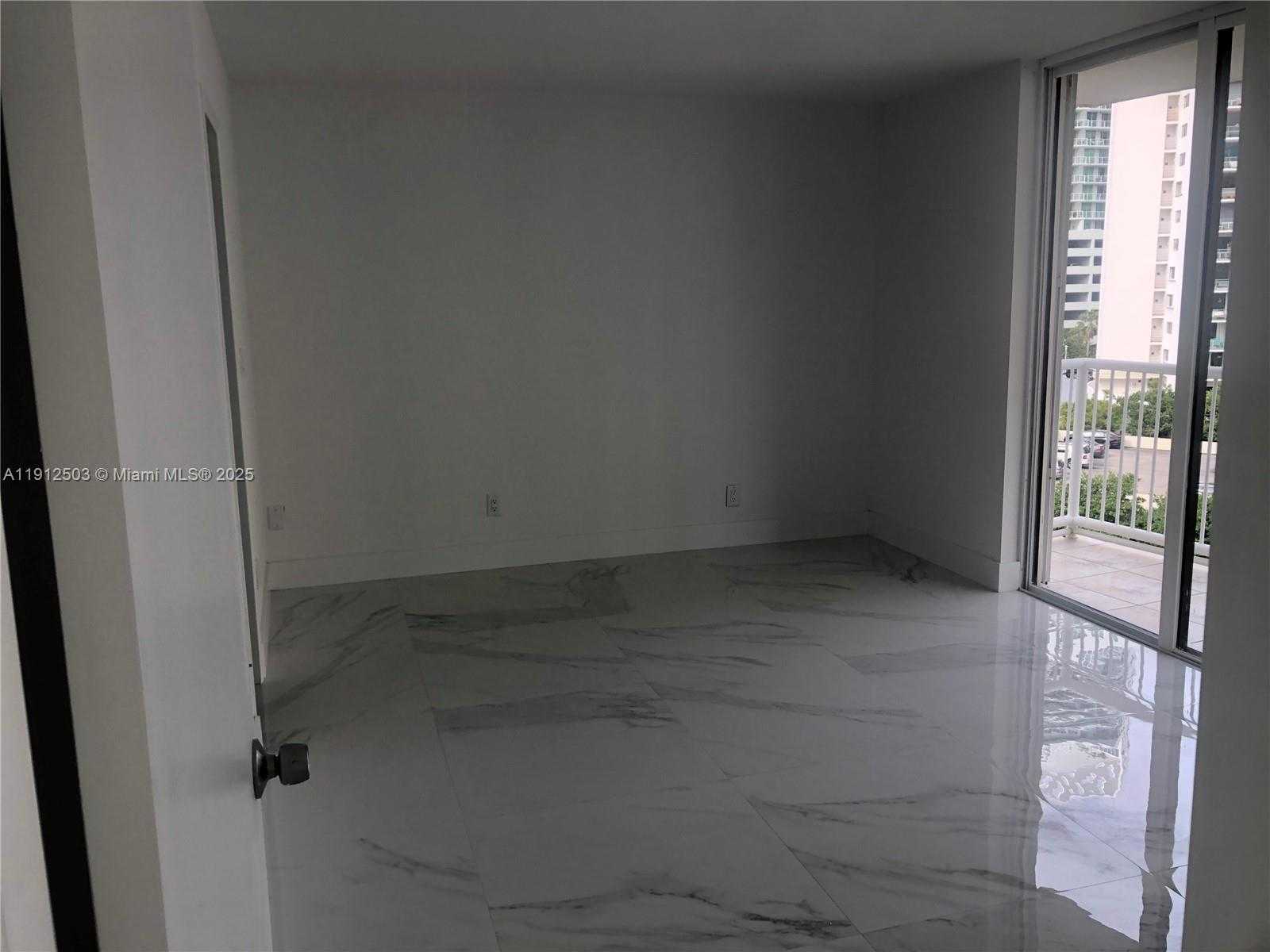 Small Image of 1440 BRICKELL BAY DR #709, Miami Number 11