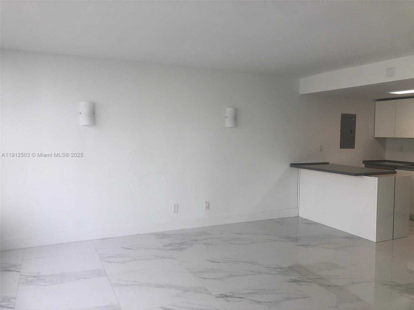 Small Image of 1440 BRICKELL BAY DR #709, Miami Number 4