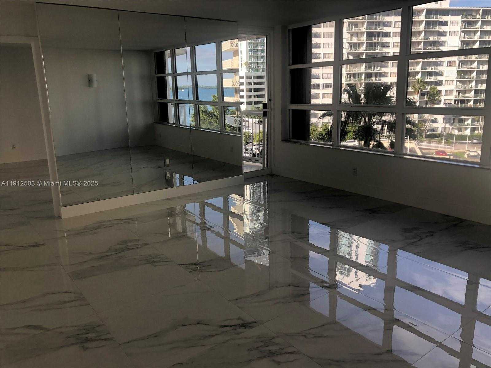 Small Image of 1440 BRICKELL BAY DR #709, Miami Number 6