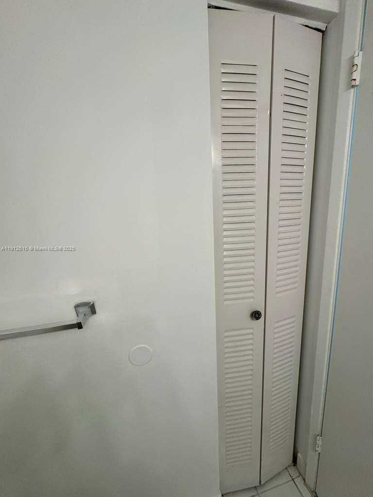 Small Image of 3300 NORTH EAST 191ST ST #1702, Aventura Number 19