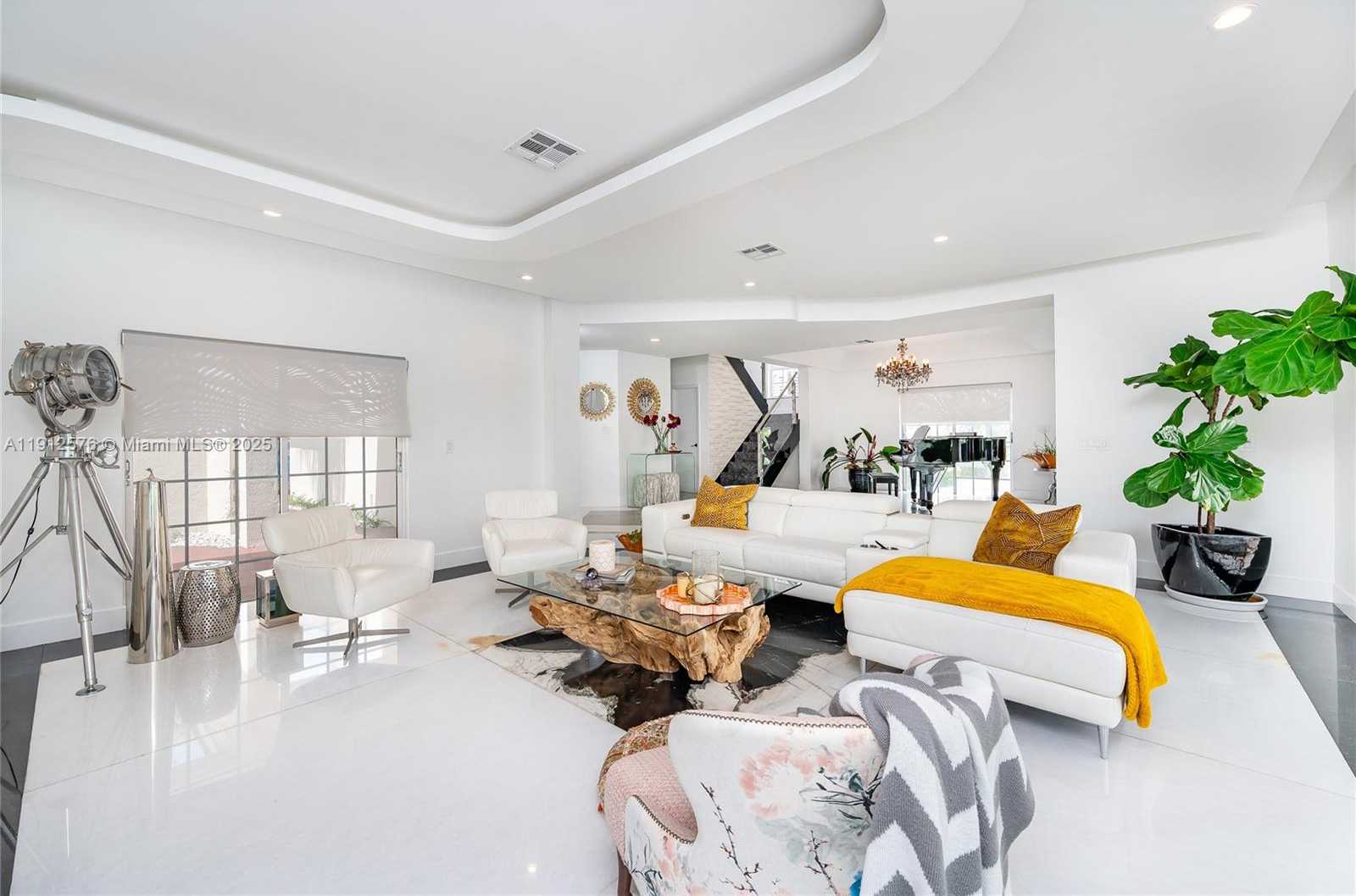 Small Image of 9870 NORTH WEST 47TH TER, Doral Number 13