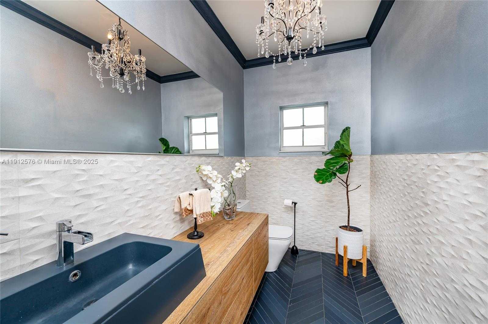 Small Image of 9870 NORTH WEST 47TH TER, Doral Number 23