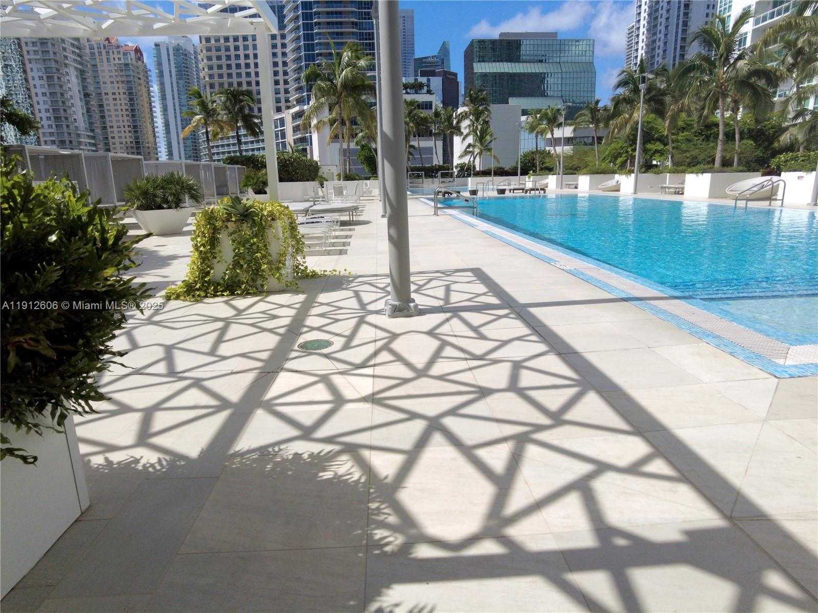 Small Image of 950 BRICKELL BAY DR #5404, Miami Number 12