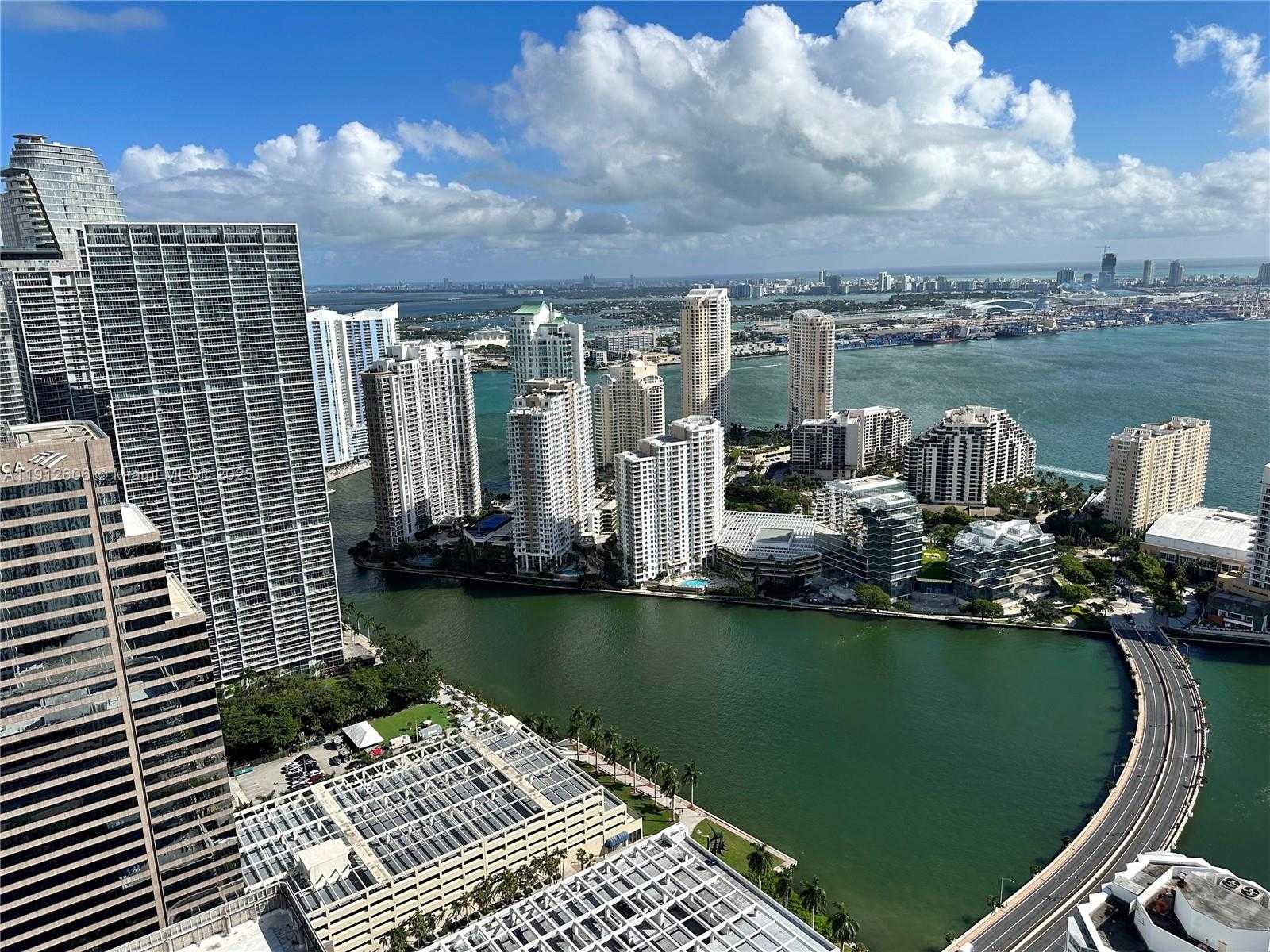 Small Image of 950 BRICKELL BAY DR #5404, Miami Number 42