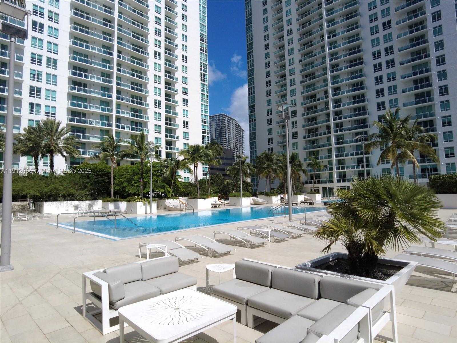 Small Image of 950 BRICKELL BAY DR #5404, Miami Number 9