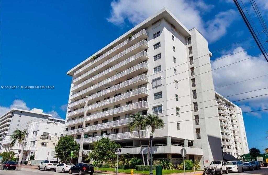Small Image of 401 OCEAN DR #910, Miami Beach Number 17