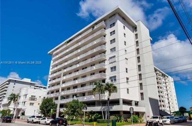 Small Image of 401 OCEAN DR #910, Miami Beach Number 18