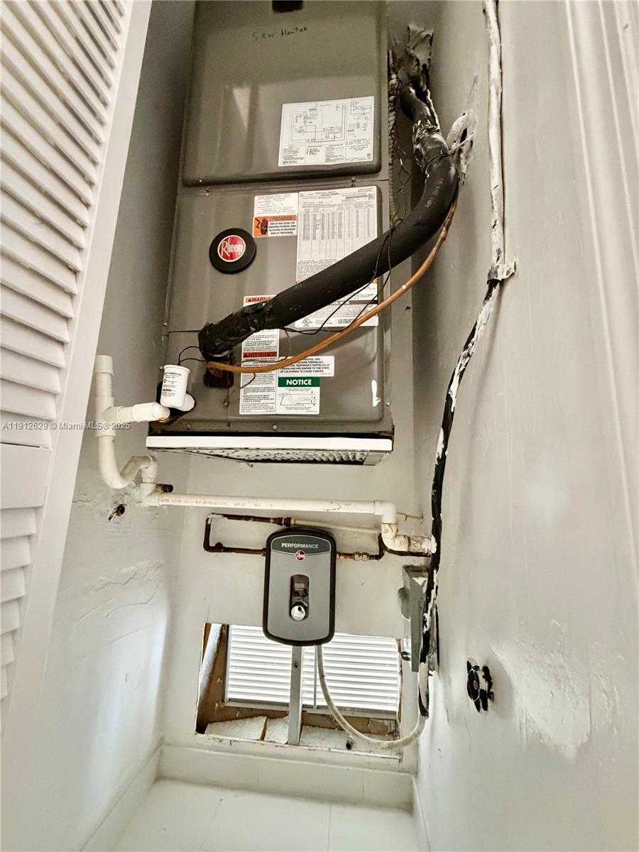 Small Image of 4705 NORTH WEST 7TH ST #404-7, Miami Number 19