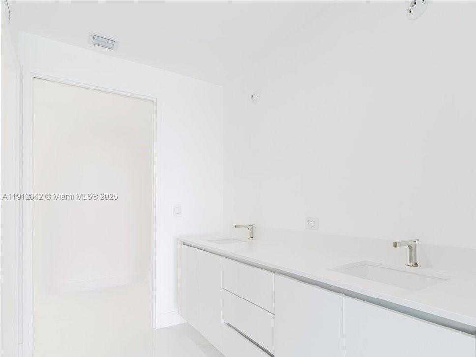 Small Image of 700 NORTH EAST 24TH STREET #5604, Miami Number 12