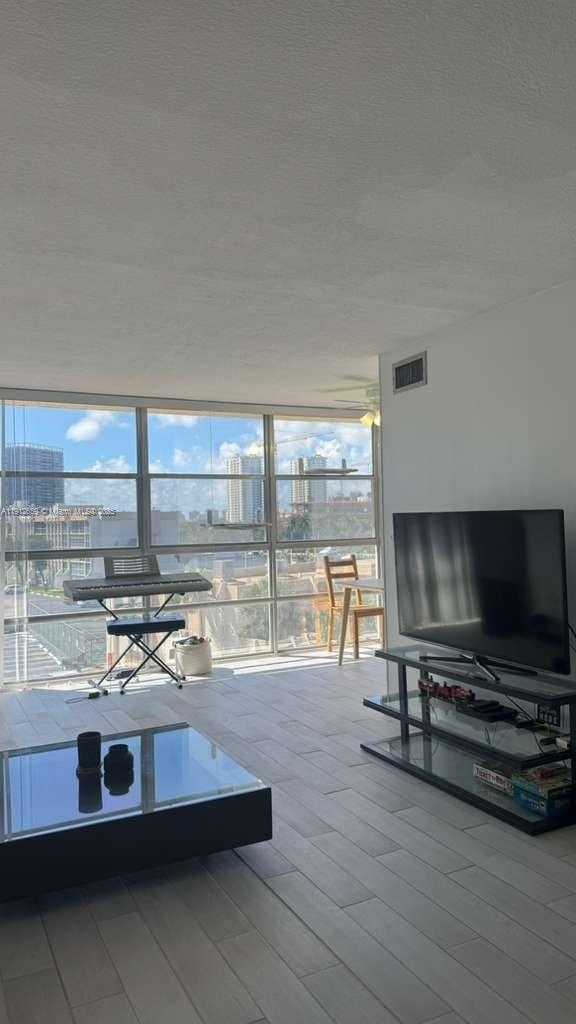Small Image of 851 THREE ISLANDS BLVD #509, Hallandale Beach Number 1