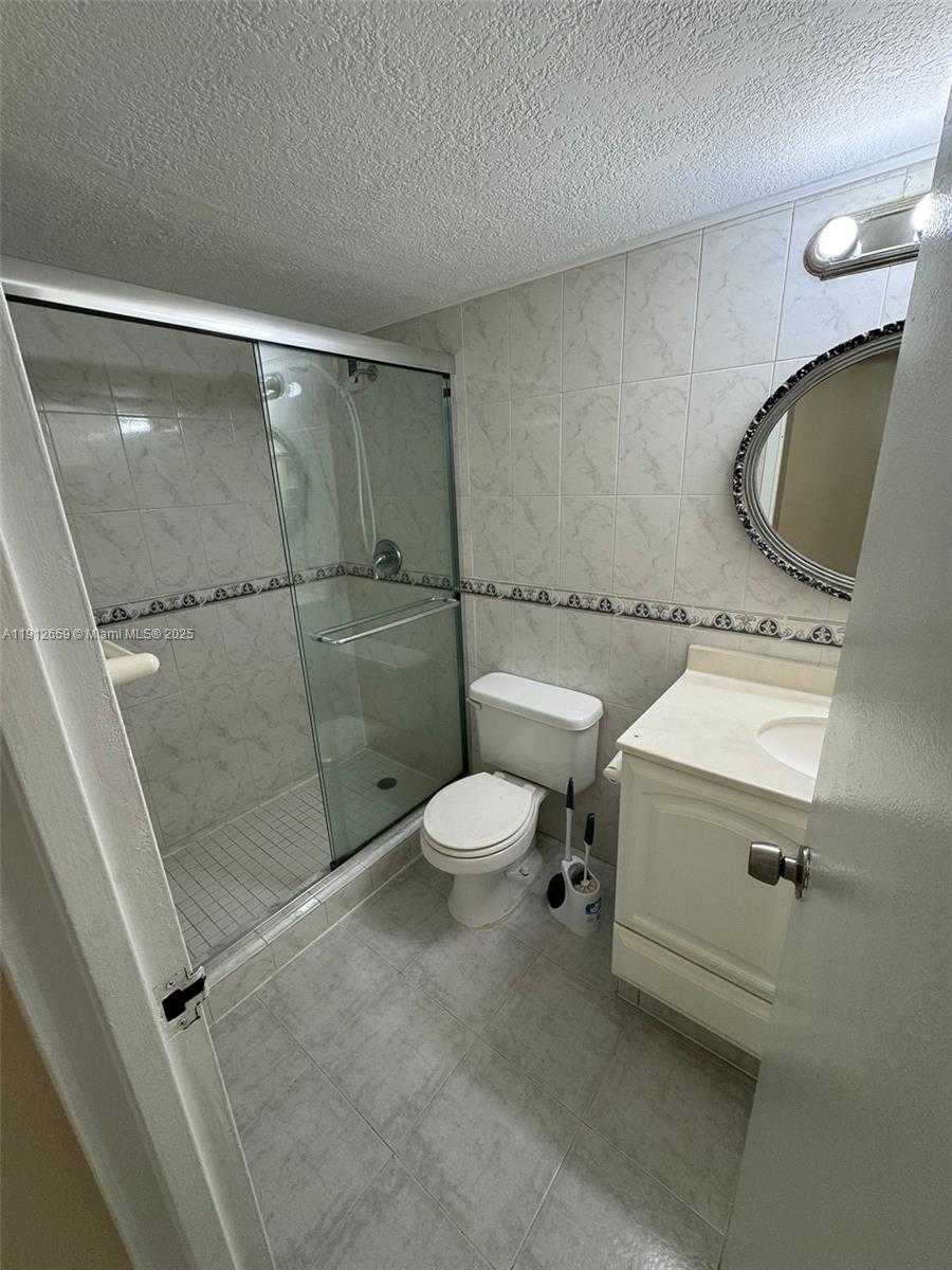 Small Image of 851 THREE ISLANDS BLVD #509, Hallandale Beach Number 13
