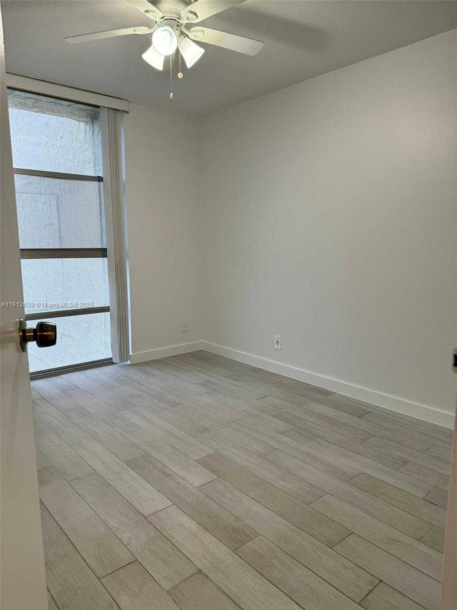 Small Image of 851 THREE ISLANDS BLVD #509, Hallandale Beach Number 16