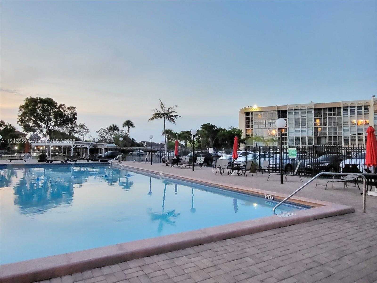 Small Image of 851 THREE ISLANDS BLVD #509, Hallandale Beach Number 27