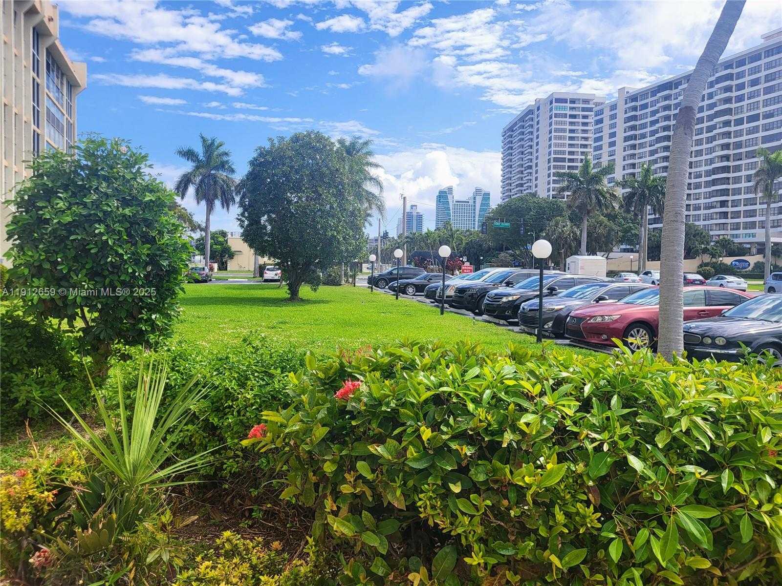 Small Image of 851 THREE ISLANDS BLVD #509, Hallandale Beach Number 34