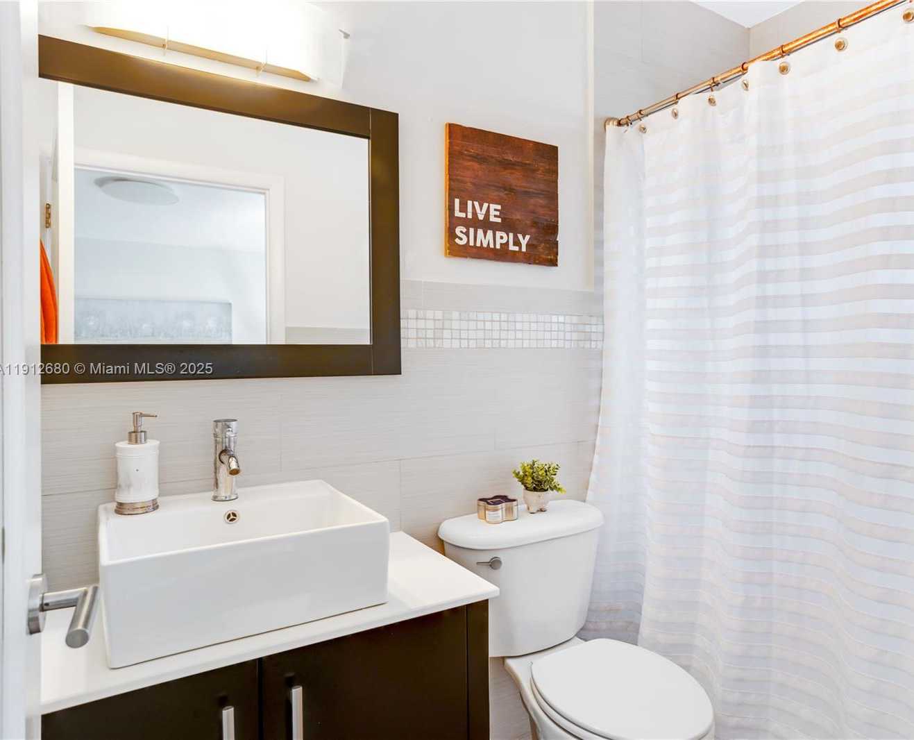 Small Image of 1611 SOUTH WEST 2ND CT #E113, Miami Number 14