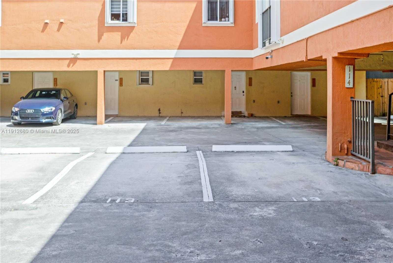 Small Image of 1611 SOUTH WEST 2ND CT #E113, Miami Number 15