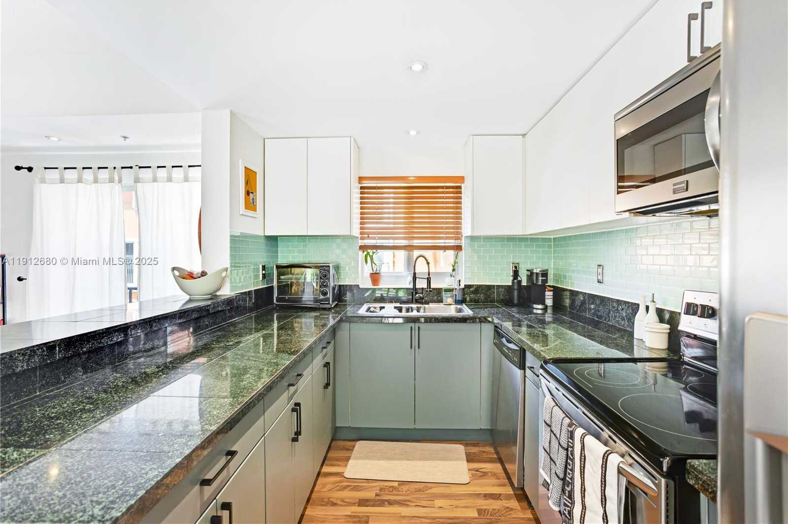 Small Image of 1611 SOUTH WEST 2ND CT #E113, Miami Number 7