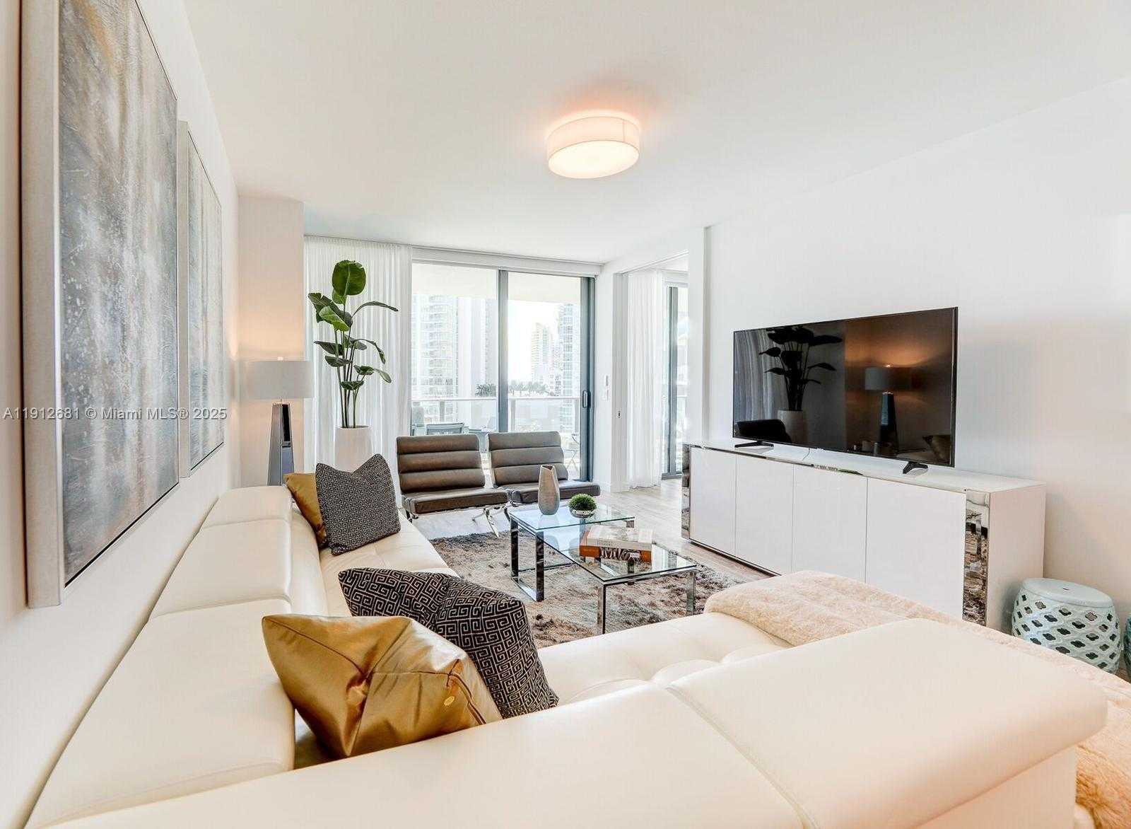 Small Image of 650 NORTH EAST 32ND ST #1002, Miami Number 12