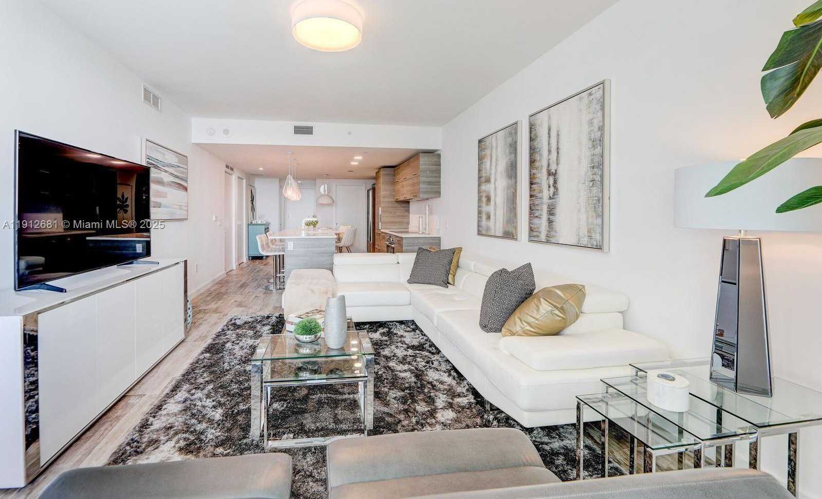 Small Image of 650 NORTH EAST 32ND ST #1002, Miami Number 13