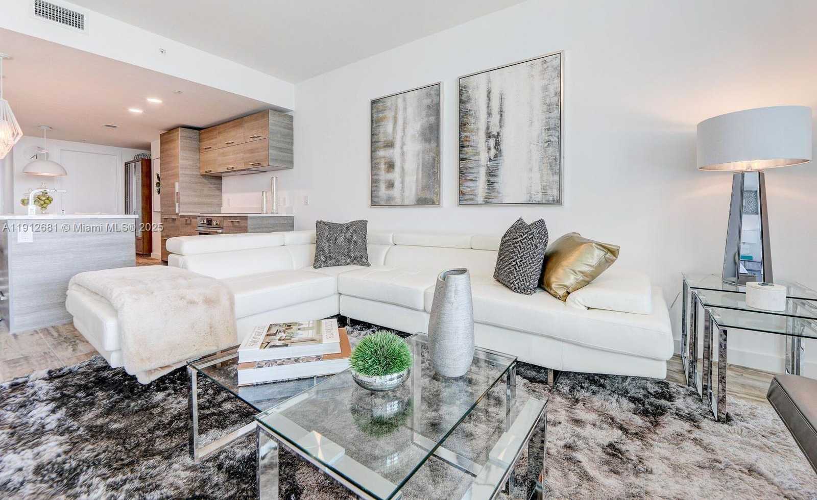 Small Image of 650 NORTH EAST 32ND ST #1002, Miami Number 14