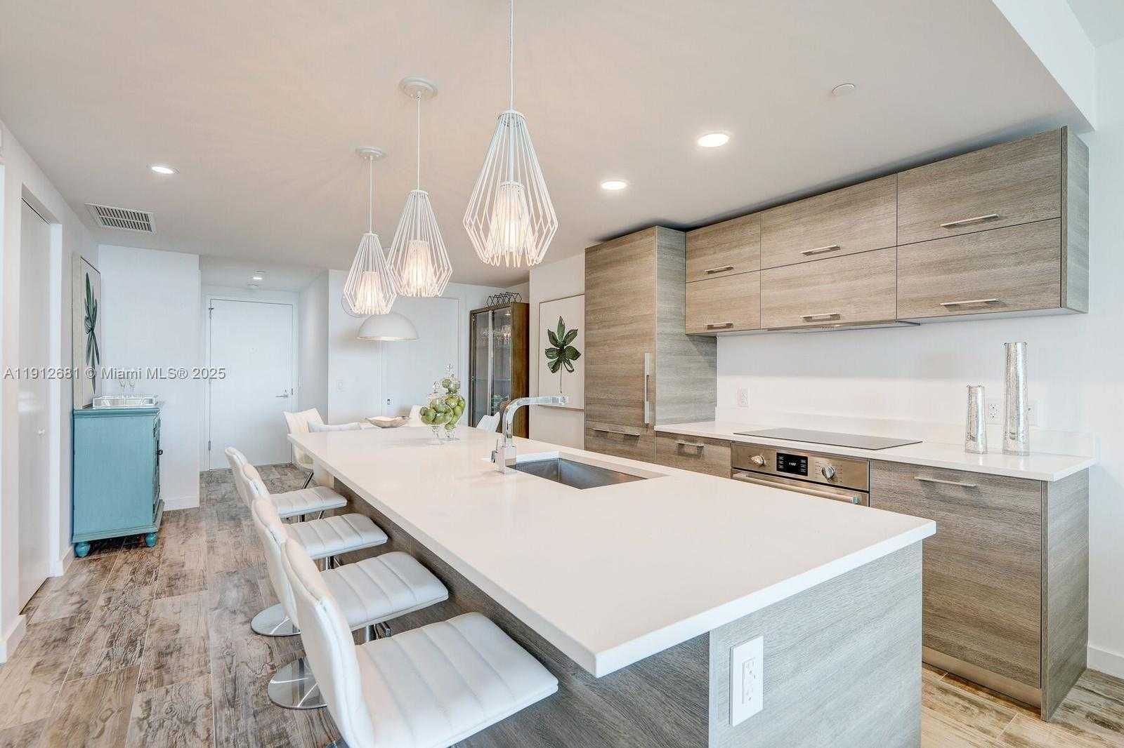 Small Image of 650 NORTH EAST 32ND ST #1002, Miami Number 19