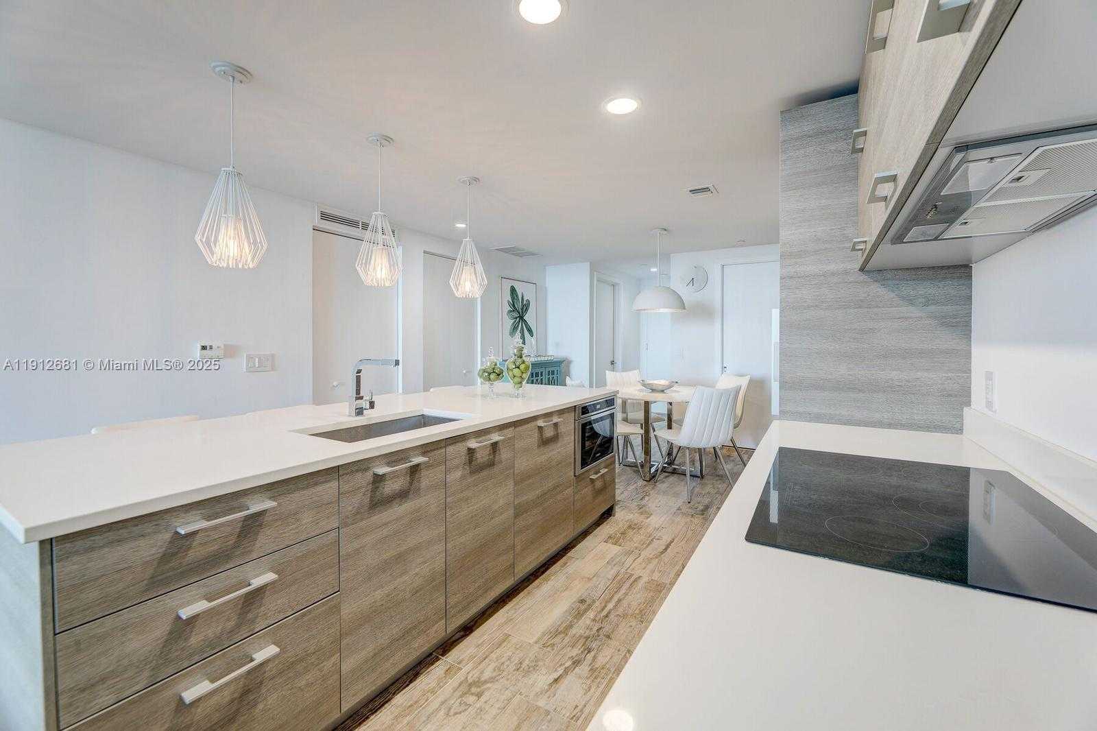 Small Image of 650 NORTH EAST 32ND ST #1002, Miami Number 20