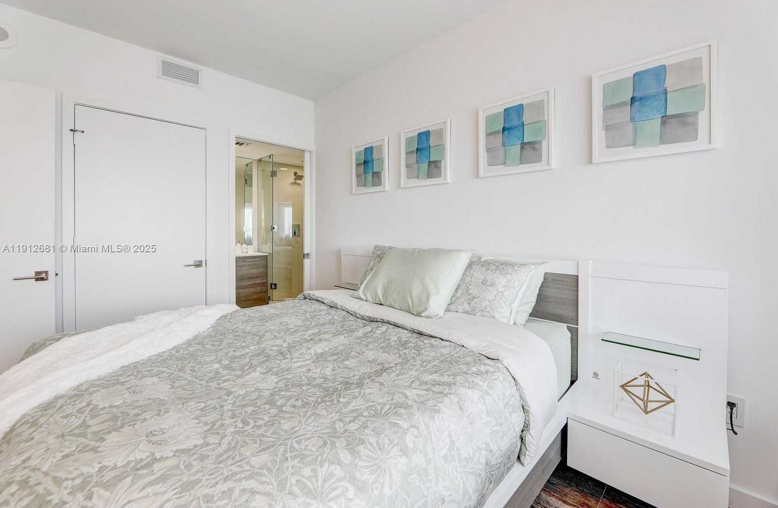 Small Image of 650 NORTH EAST 32ND ST #1002, Miami Number 34