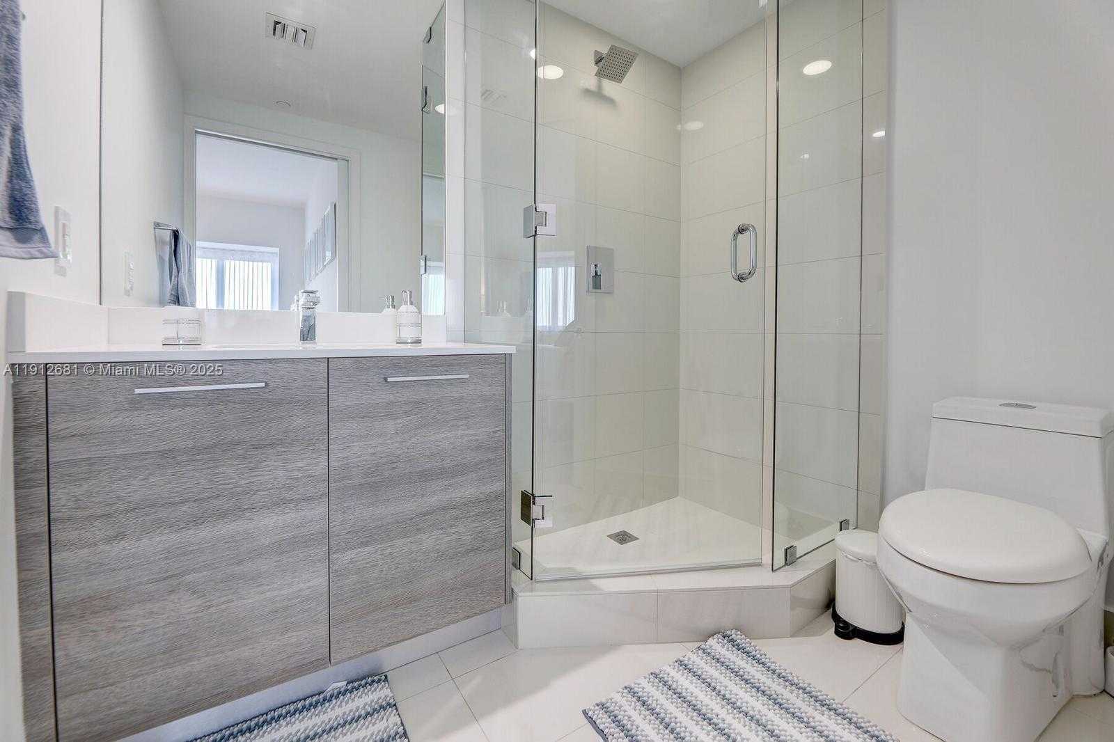 Small Image of 650 NORTH EAST 32ND ST #1002, Miami Number 35