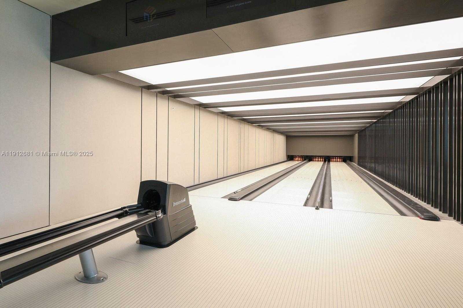 Small Image of 650 NORTH EAST 32ND ST #1002, Miami Number 42