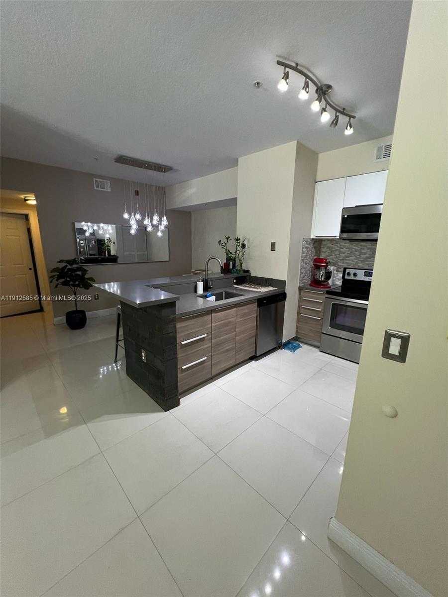 Small Image of 7340 NORTH WEST 114TH AVE #204, Doral Number 10