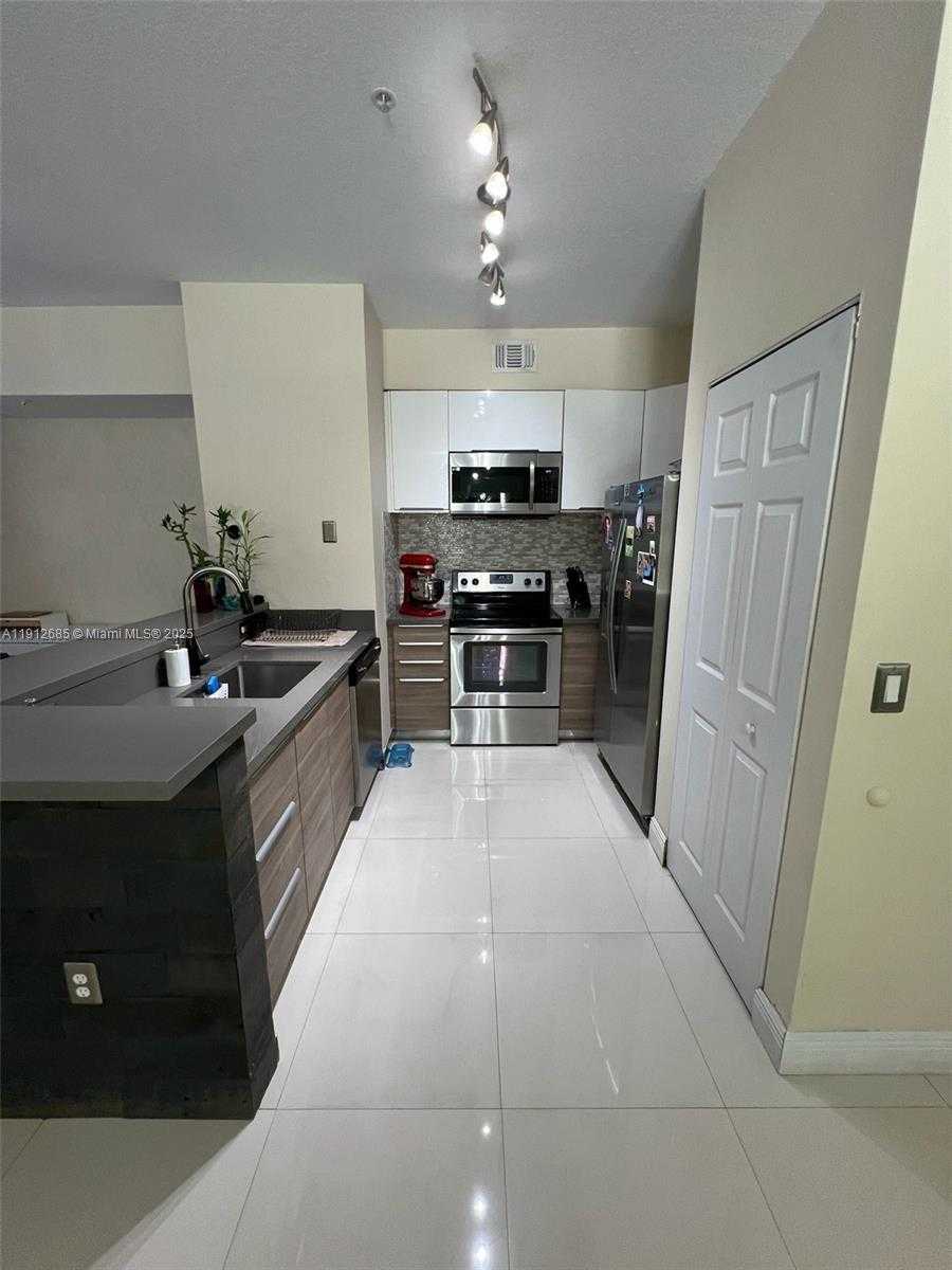 Small Image of 7340 NORTH WEST 114TH AVE #204, Doral Number 11