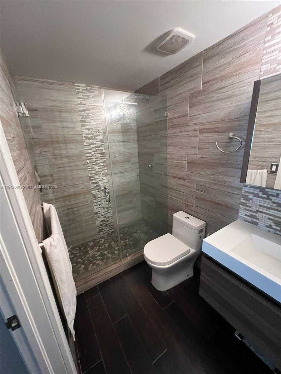 Small Image of 7340 NORTH WEST 114TH AVE #204, Doral Number 22