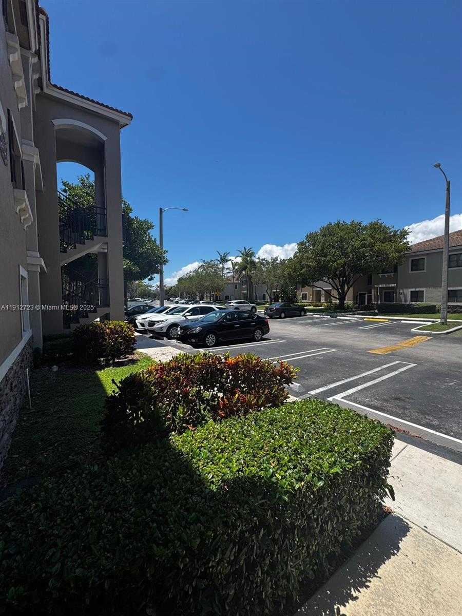 Small Image of 22621 SOUTH WEST 88TH PL #302-8, Cutler Bay Number 3